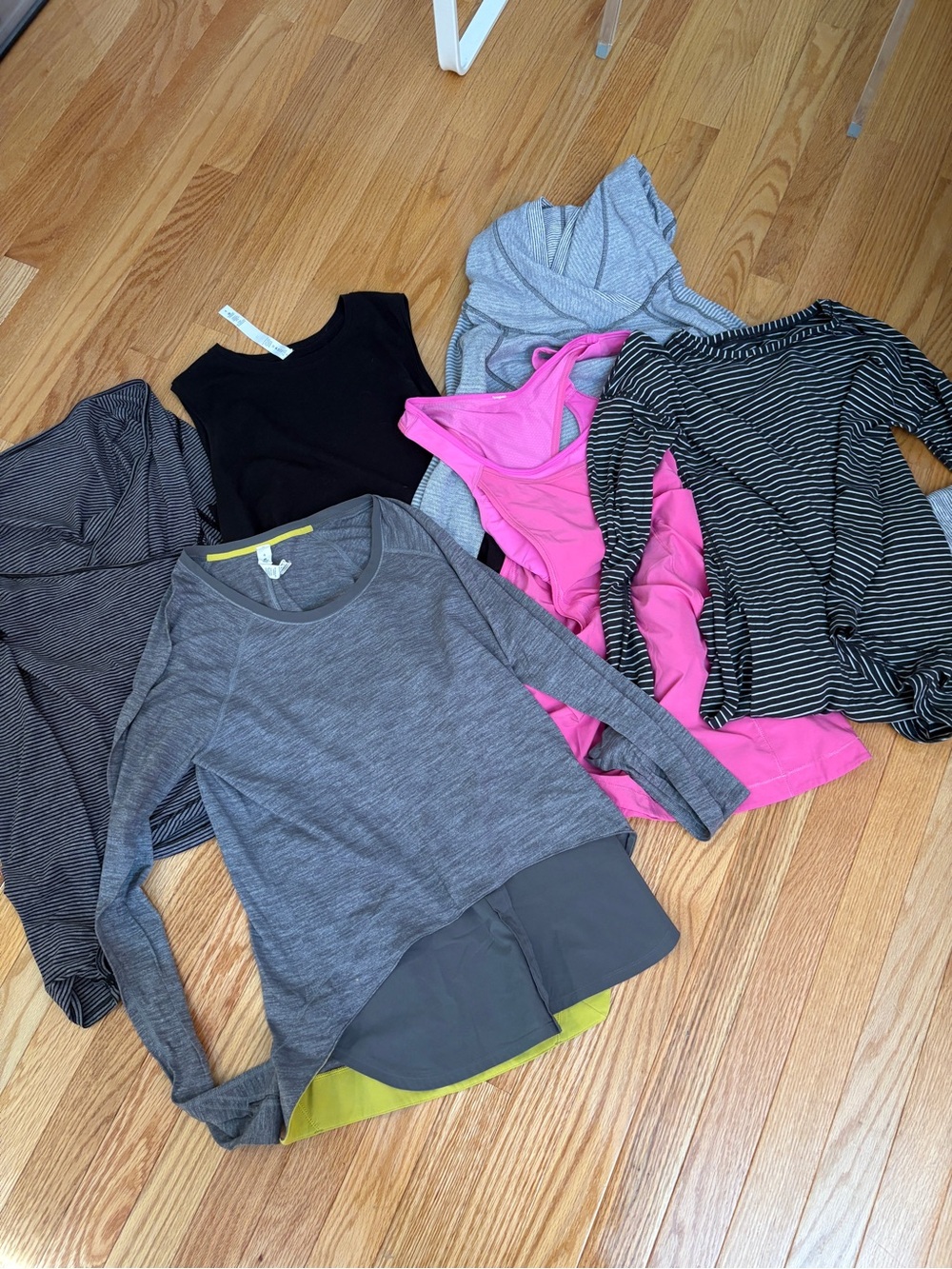 Lululemon Women’s Top Bundle